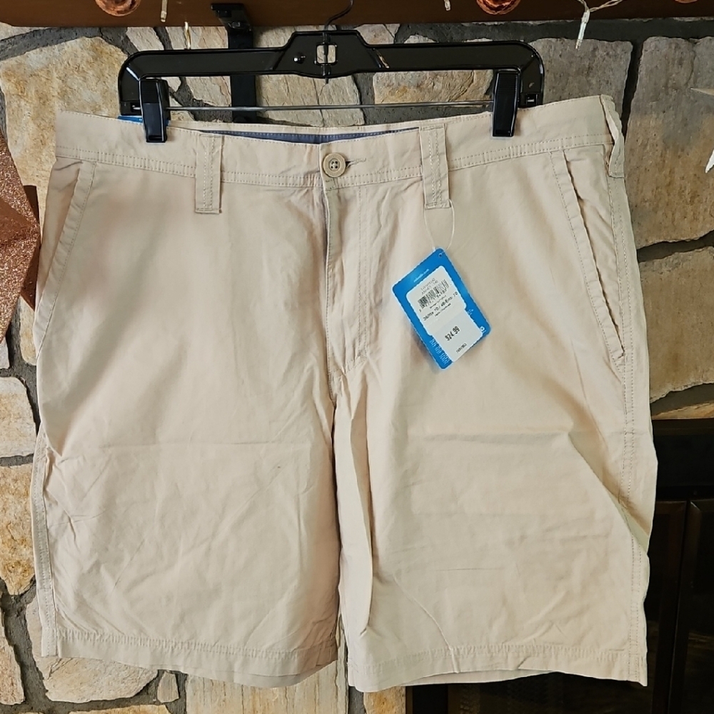 Columbia Tan Flat Front Shorts Lightweight Casual Wear